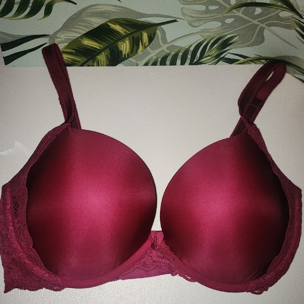 Victoria's Secret Deep Red Lace Bra